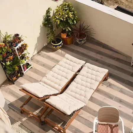 Apartment Designer 5 Star Garden Penthouse Hot Tub Marina Skyline