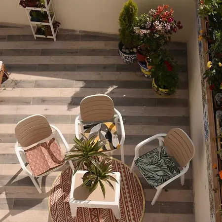 Apartment Designer 5 Star Garden Penthouse Hot Tub Marina Skyline *