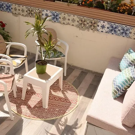 Apartment Designer 5 Star Garden Penthouse Hot Tub Marina Skyline Msida